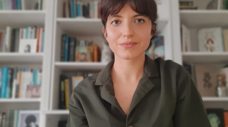Retrato de Jennifer, traballadora social da Fundación Degén